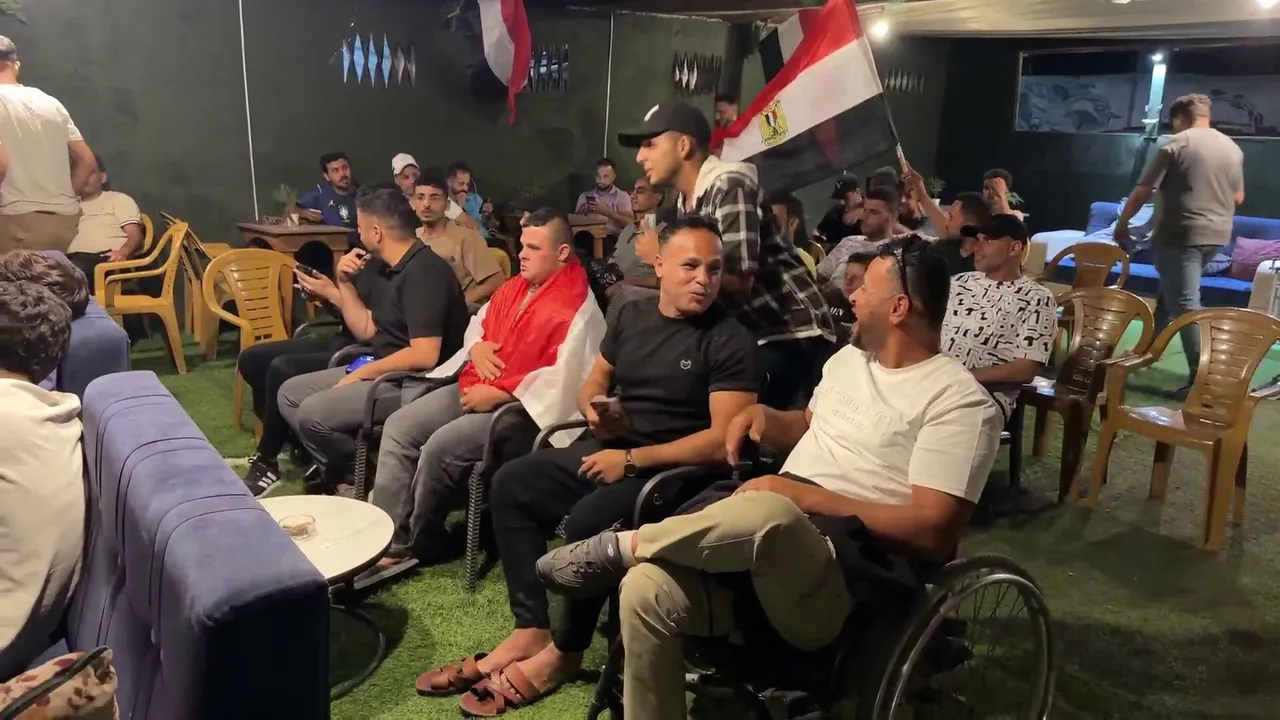 غزيون يتضامنون مع مصر في مواجهة بلجيكا بكأس العالم